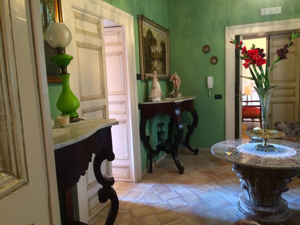 Ferienwohnung Palazzo Cutrufelli Graniti Zimmer foto