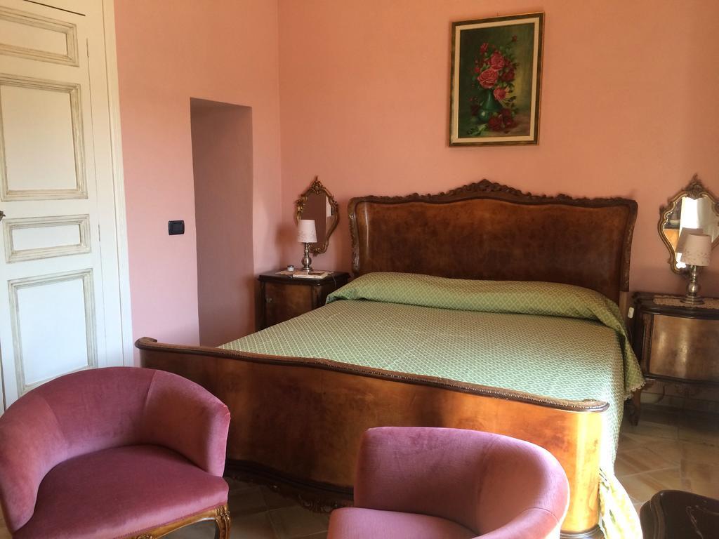 Ferienwohnung Palazzo Cutrufelli Graniti Zimmer foto
