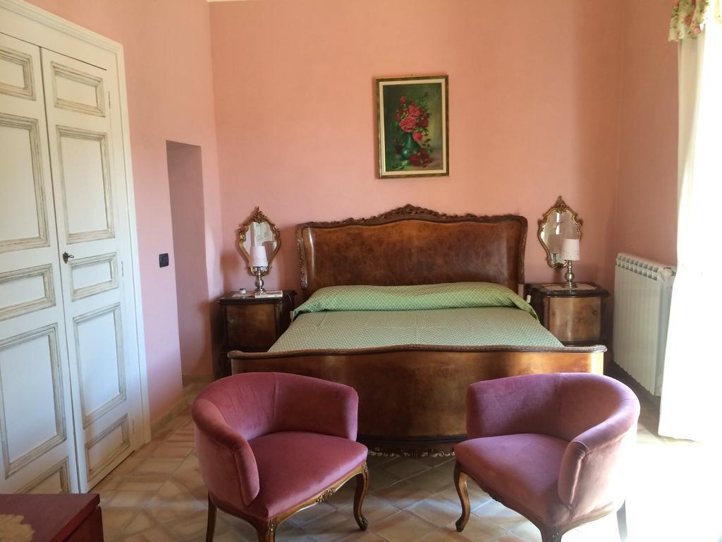 Ferienwohnung Palazzo Cutrufelli Graniti Zimmer foto