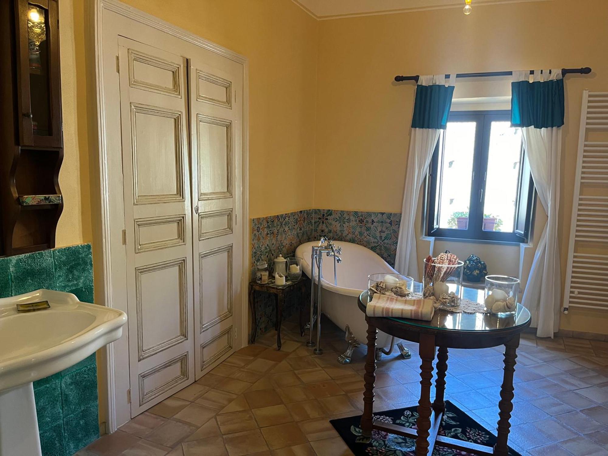 Ferienwohnung Palazzo Cutrufelli Graniti Exterior foto
